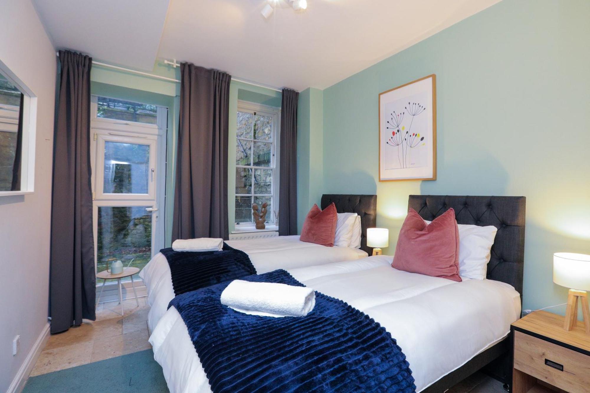 Wonderful Apartment In Bath With Garden - Sleeps 8 المظهر الخارجي الصورة