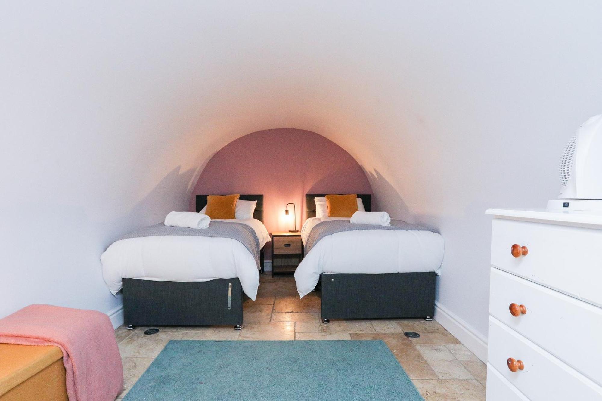 Wonderful Apartment In Bath With Garden - Sleeps 8 المظهر الخارجي الصورة